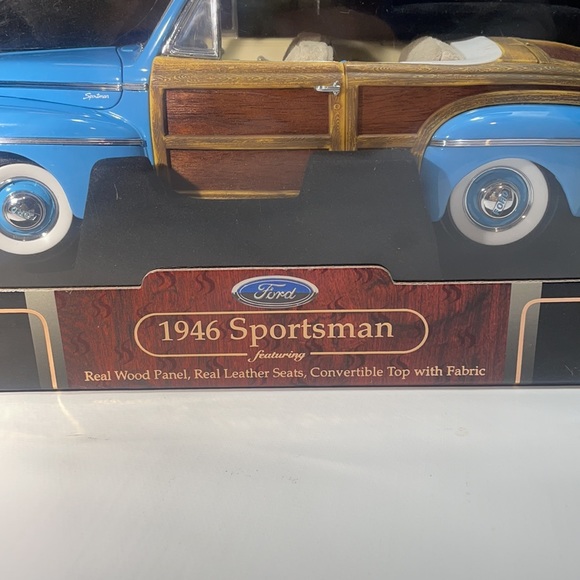 1946 Ford Sportsman Light Blue Signature Series 1:18 scale Mint In Box! - Picture 11 of 11